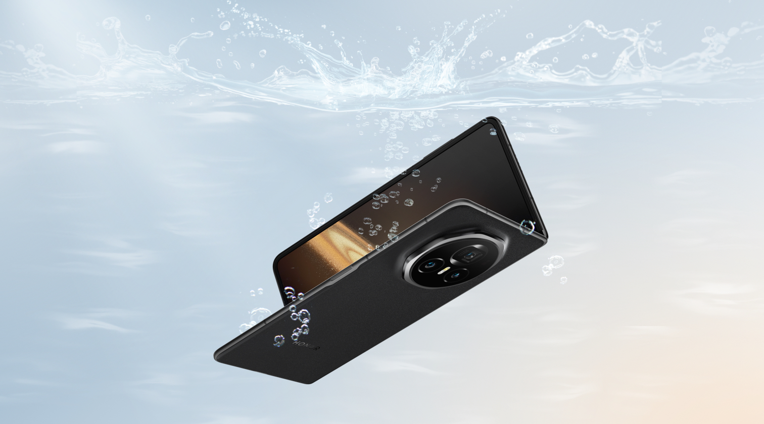 MagicV3 features promotion—IPX8 waterproof and wet hand touch