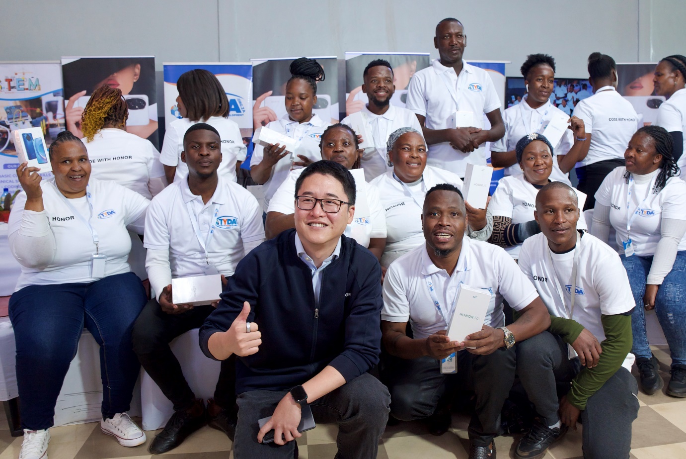 HONOR Technologies Africa Donates R300,000 Worth of Devices to the Technology Youth Development Agency as Part of the Growing Popularity of its Code with HONOR Program